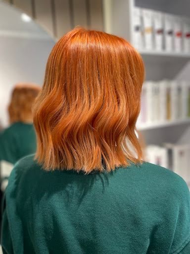 Julia Baumgartner Hairdesign – Melk