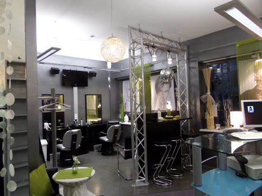 ElHard GmbH “frisörsalon elvira” – Winklern