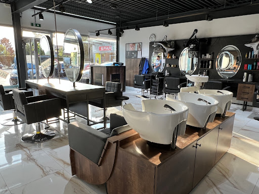 Cuts-Styles x Barber – Vienna