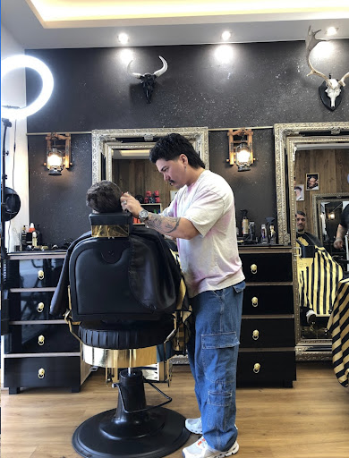 ALI’s BARBERSHOP – St. Johann in Tirol – Neubauweg – Sankt Johann