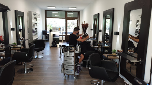HAMBERGER HAIR – Vienna