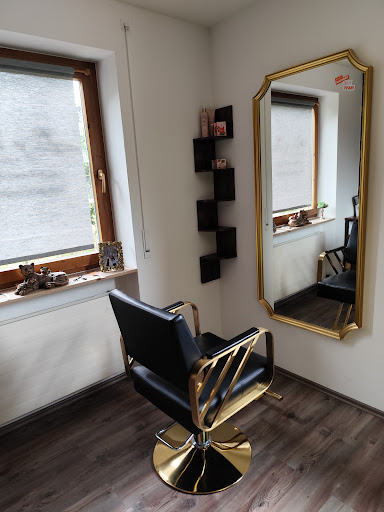by kathl – Friseur – Mayrhofen