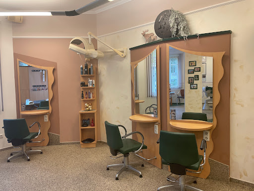 Claudia’s Friseursalon Inh. Claudia Polz-Kniewasser – Vorderstoder