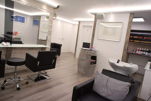 Friseur Haarschnitte – Straßhof