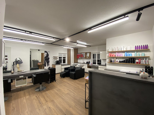 Haar Zauber Lisi Stiedl Elisabeth Frisörsalon-Altmelon – Altmelon