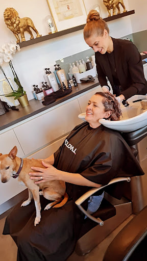 Friseur MARINELA Styling Studio – Salzburg