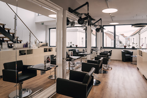 Friseur Haarschneiderei – Mistelbach