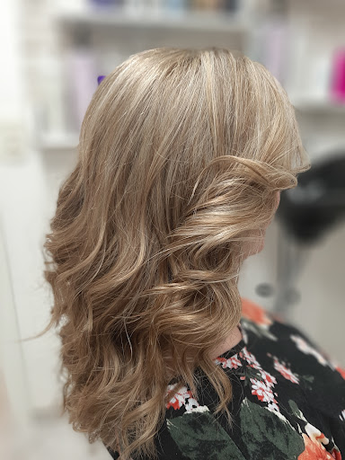 Friseurin Raidinger Silvana – Muckendorf-Wipfing