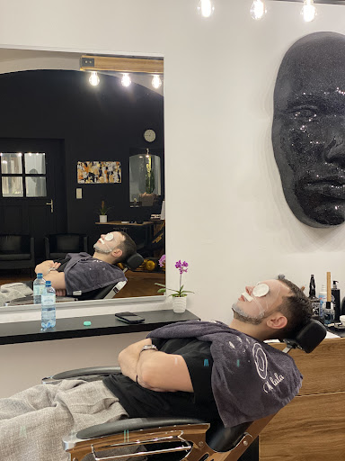 OH LALA BARBERSHOP – Vienna