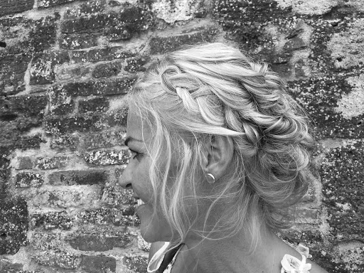 Haarstudio Claudia – Tobaj