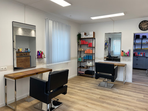 Haarkammer-Haarkrammer Friseur Parndorf – Parndorf