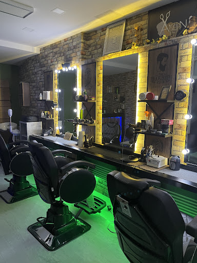 Avin Friseursalon – Innsbruck
