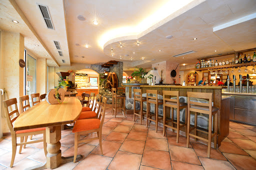 Bäckerei – Café – Konditorei – Pizzeria – Holzer – Gatschach