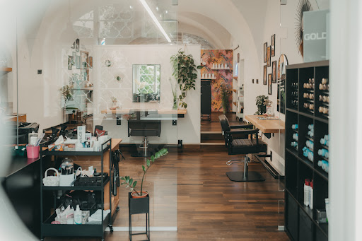 CUT&COLOR BY TANJA – Lienz