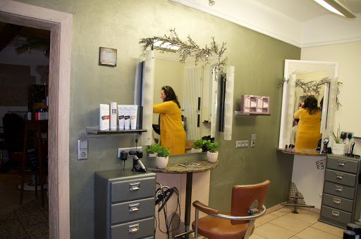 Der Friseur Simones Haar-Werk – Meeder