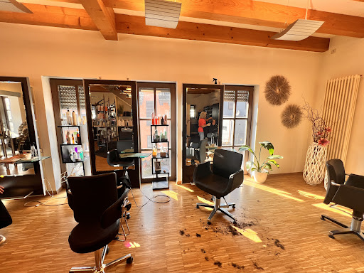 Details Hairdesign – Ramstein-Miesenbach