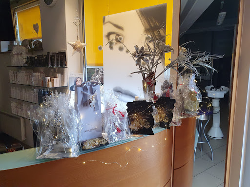 Elfie Zeisler Hair & Beauty La Biosthétique – General