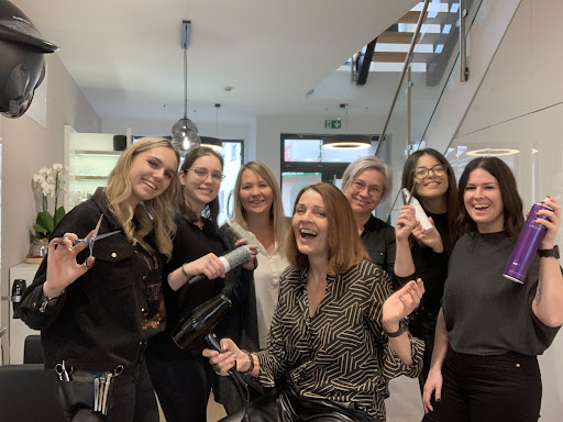 Friseur Haarschneiderei – Mistelbach