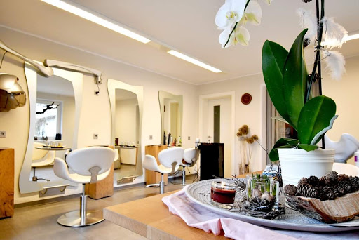 Friseur Salon Khaarin – Termin nach Vereinbarung – Brixen