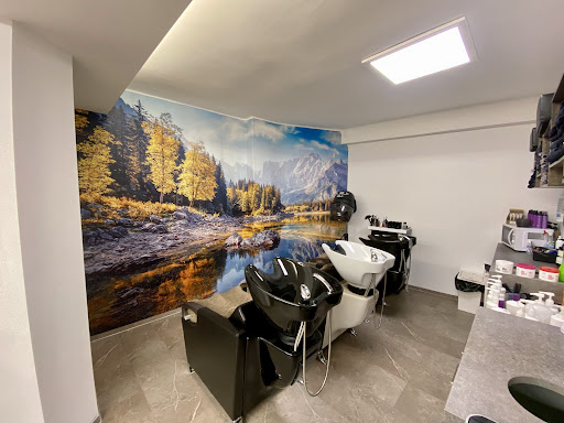 Friseur Stylezeit Hall – Hall in Tirol