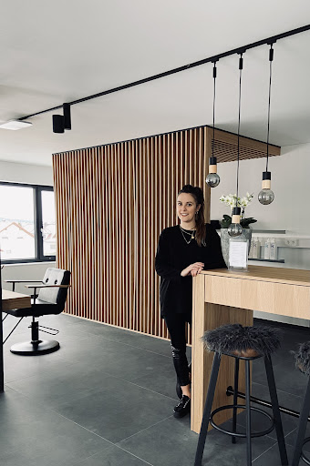 Friseurhandwerk Selina – Eschbronn