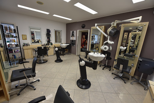 Friseurhandwerk Stephanie – Lienz