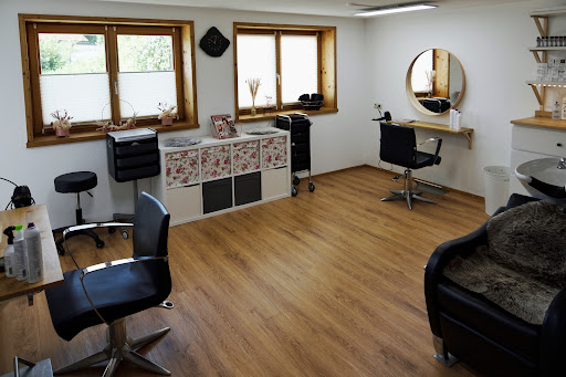 Friseurstube bei carla hehl – Paul Mitchell Focus Salon – Heimenkirch