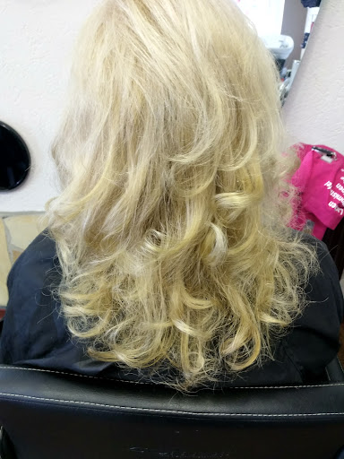 Frisiersalon Haarscharf – Mandy Konietzky – Zossen