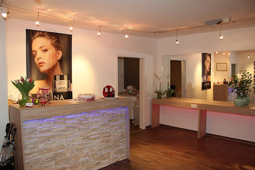 Frisuren Werkstatt – Christina Wintersteller – Oberalm