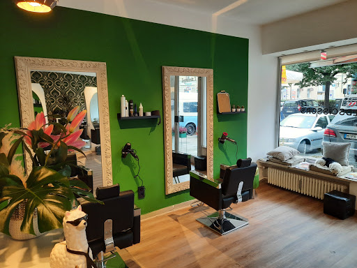 Gold Scissors – Munich