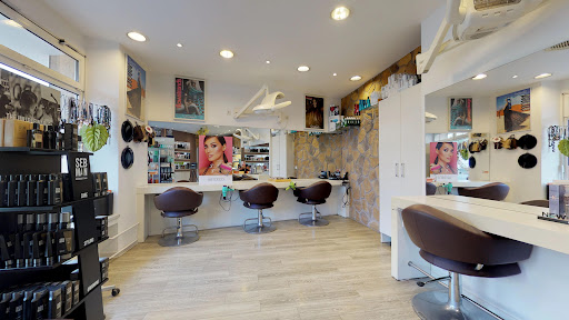 Golden Cut by Conny – Strassen