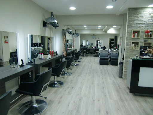 Gören Saliha Hair by Sali – Hof