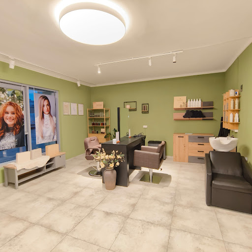 Haar- und Stil Studio – Perg