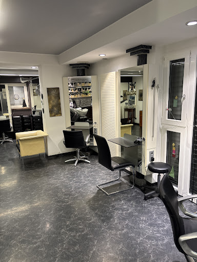 Hairdresser Rüdiger Lang – Schopfloch