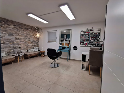 Hairstyle and Make-up Andrea Reichart – Edling