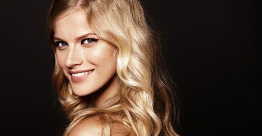 HAIRSTYLISTIN YVONNE – Enzesfeld-Lindabrunn