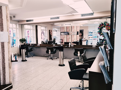 Hairworx by Iris Ratzenböck – Traun