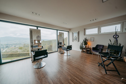 Hauptsache Friseur Katharina Karl – Trautmannsdorf in Oststeiermark