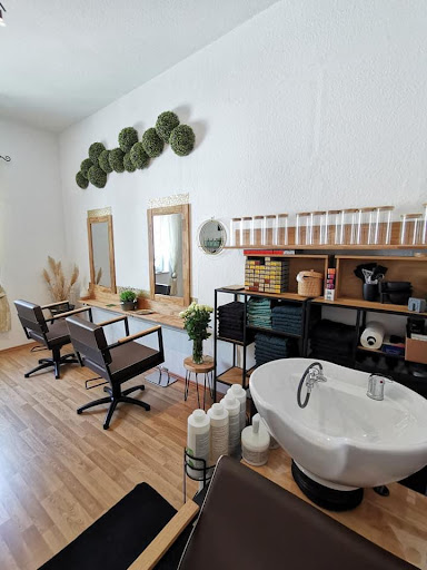 Herz und Haar Naturfriseur und mehr – Gabriele Herzog – Korneuburg
