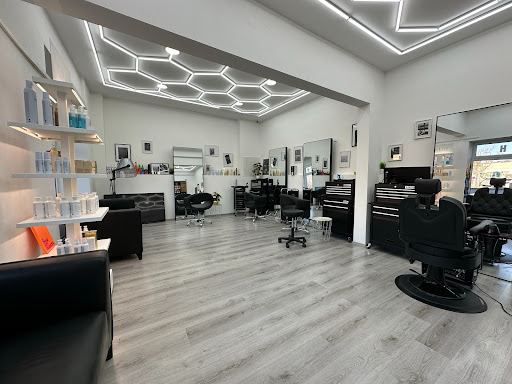 July Kern Hairstudio – Deutsch-Wagram