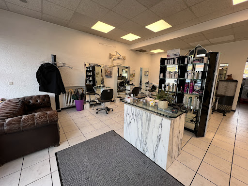 K&. K Hairteam Rottach (Friseur Peter Seifert) – Rottach-Egern