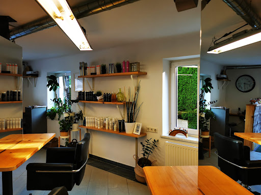Kontrast Friseure By Dilara – Seekirchen am Wallersee