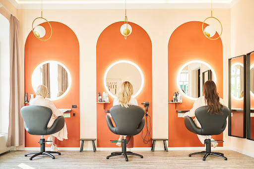 MAKE-ME-UP | Friseur, (Permanent-) Make-up und Typberatung – Seekirchen am Wallersee