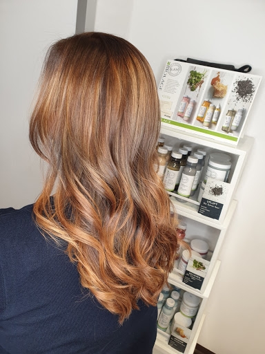 Mario Röllig Hair & Make-up Artist – Oberneukirchen