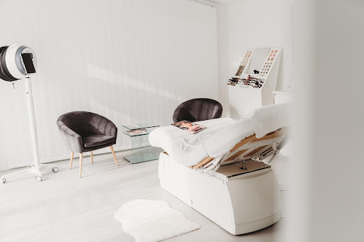 Michaela Zippusch Studio M-Wohlfühlstudio für Kosmetik und mehr…. – Poggersdorf