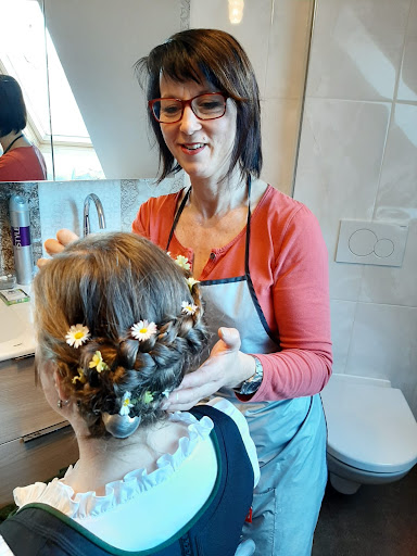 Mobilfriseurin & Heimstudio Maria – Riegersburg
