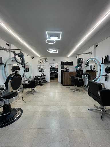 OMORFIA – Das Haarstudio – Krems an der Donau