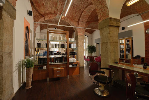 Roman Haarkult – Wels