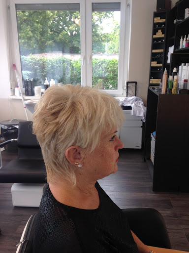 Sabines Friseur Wohnzimmer – Wiener Neudorf