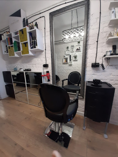 Salon fryzjerski Love is in the Hair – Kołobrzeg
